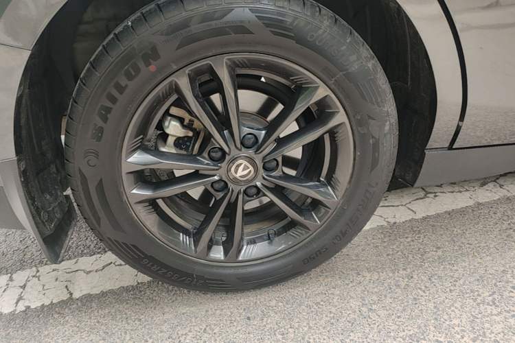 Used CHANGAN Eado DD 2023 Blue Whale NE 1.5T GDI DCT Luxury Edition Right Rear Wheel Hub