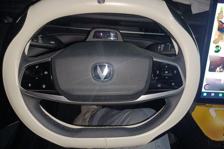 Used CHANGAN Eado DD 2023 Blue Whale NE 1.5T GDI DCT Navigation Model Steering Wheel