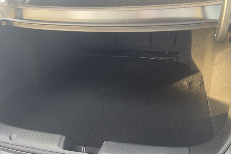Used CHANGAN Eado DD 2023 Blue Whale NE 1.5T GDI DCT Navigation Model Trunk