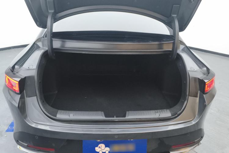 Used CHANGAN Eado DD 2023 Blue Whale NE 1.5T GDI DCT Navigation Model Trunk