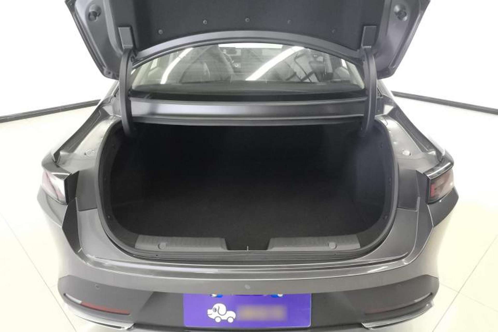 Used CHANGAN Eado DD 2023 Blue Whale NE 1.5T GDI DCT Flagship Model Trunk