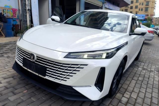 Used CHANGAN Eado DD 2023 Blue Whale NE 1.5T GDI DCT Luxury Edition