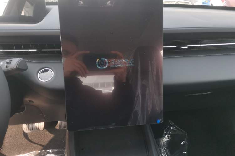 Used CHANGAN Eado DD 2023 Blue Whale NE 1.5T GDI DCT Luxury Edition Audio And AC Panel