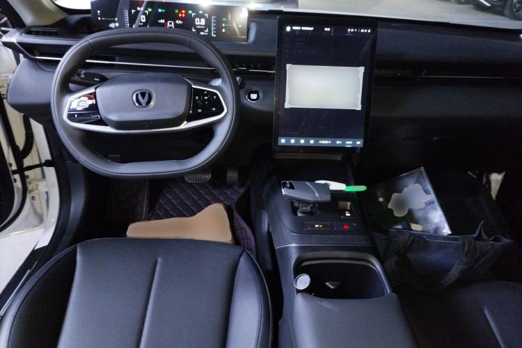 Used CHANGAN Eado DD 2023 Blue Whale NE 1.5T GDI DCT Luxury Edition Center Console