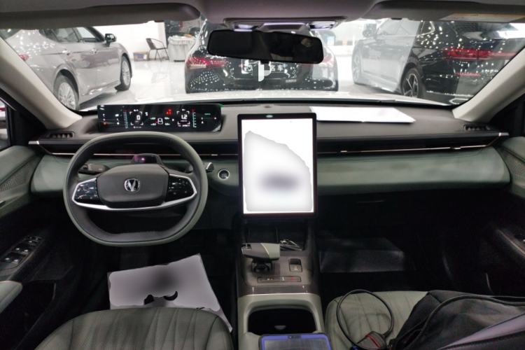 Used CHANGAN Eado DD 2023 Blue Whale NE 1.5T GDI DCT Navigation Model Center Console