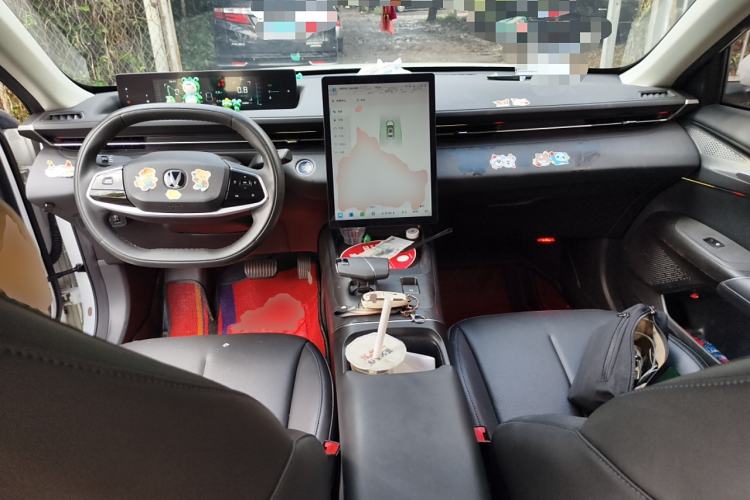 Used CHANGAN Eado DD 2023 Blue Whale NE 1.5T GDI DCT Prestige Model Center Console