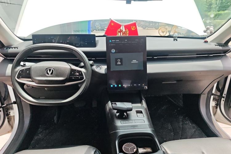 Used CHANGAN Eado DD 2023 Blue Whale NE 1.5T GDI DCT Enjoy Edition Center Console