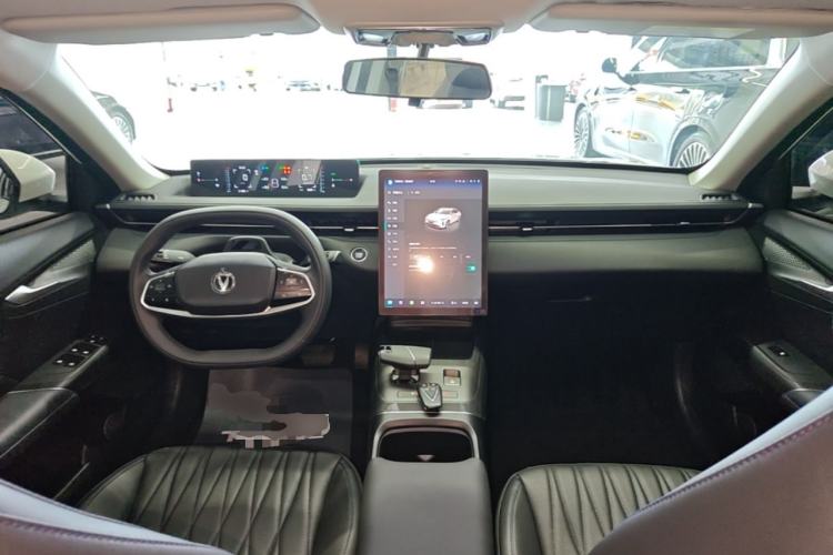 Used CHANGAN Eado DD 2023 Blue Whale NE 1.5T GDI DCT Navigation Model Center Console