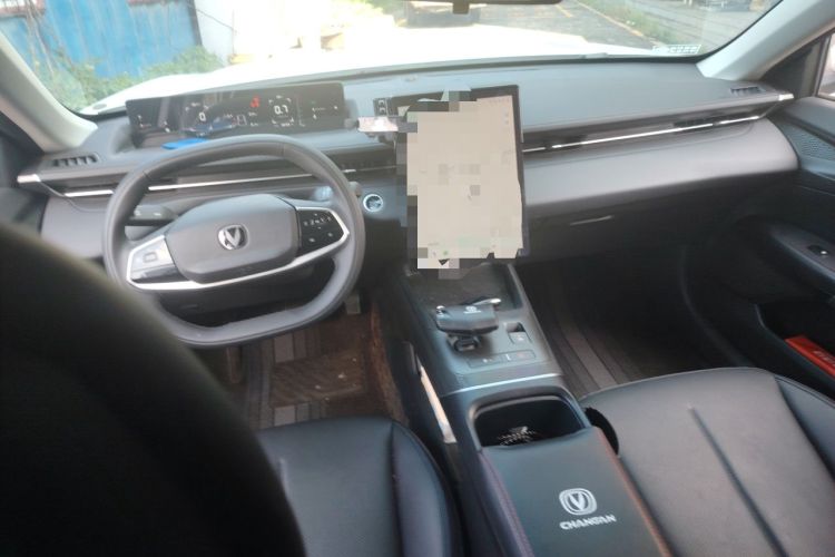 Used CHANGAN Eado DD 2023 Blue Whale NE 1.5T GDI DCT Prestige Model Center Console