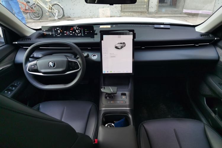Used CHANGAN Eado DD 2023 Blue Whale NE 1.5T GDI DCT Luxury Edition Center Console