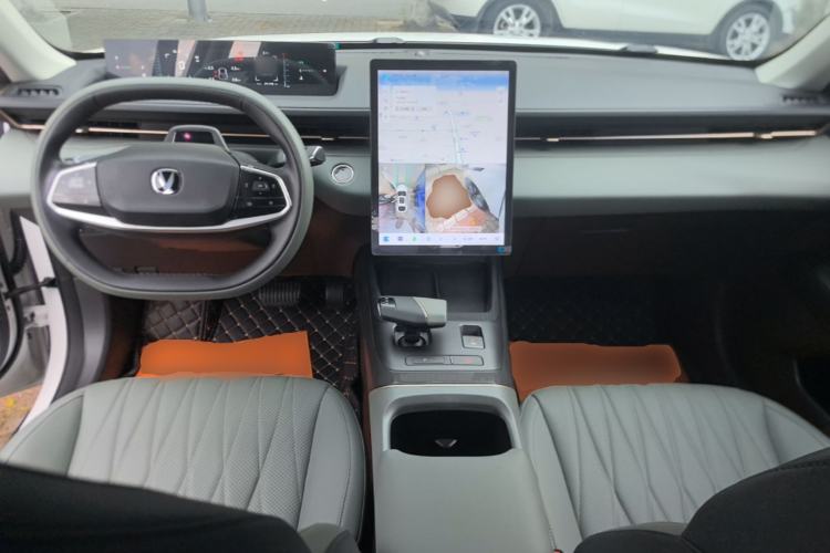 Used CHANGAN Eado DD 2023 Blue Whale NE 1.5T GDI DCT Navigation Model Center Console