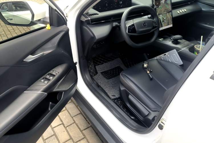 Used CHANGAN Eado DD 2023 Blue Whale NE 1.5T GDI DCT Luxury Edition Driver Seat
