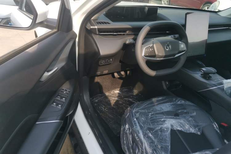 Used CHANGAN Eado DD 2023 Blue Whale NE 1.5T GDI DCT Luxury Edition Driver Seat