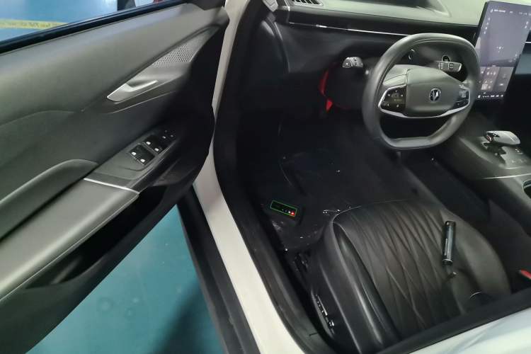 Used CHANGAN Eado DD 2023 Blue Whale NE 1.5T GDI DCT Navigation Model Driver Seat