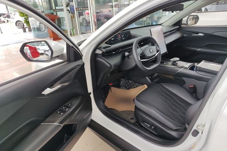 Used CHANGAN Eado DD 2023 Blue Whale NE 1.5T GDI DCT Navigation Model Driver Seat
