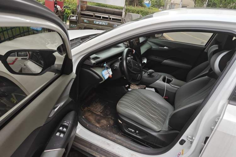 Used CHANGAN Eado DD 2023 Blue Whale NE 1.5T GDI DCT Navigation Model Driver Seat