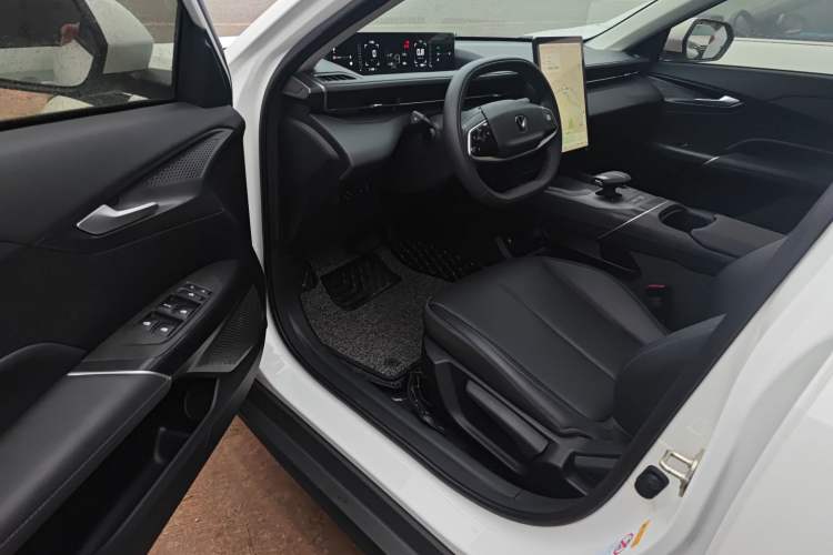 Used CHANGAN Eado DD 2023 Blue Whale NE 1.5T GDI DCT Luxury Edition Driver Seat
