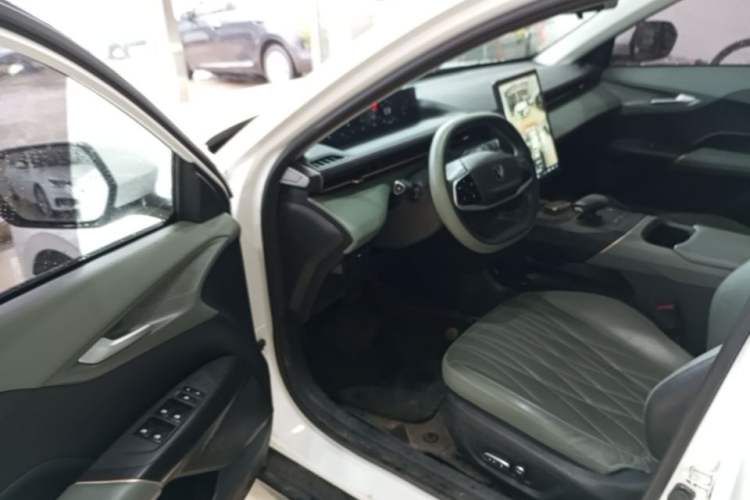 Used CHANGAN Eado DD 2023 Blue Whale NE 1.5T GDI DCT Navigation Model Driver Seat