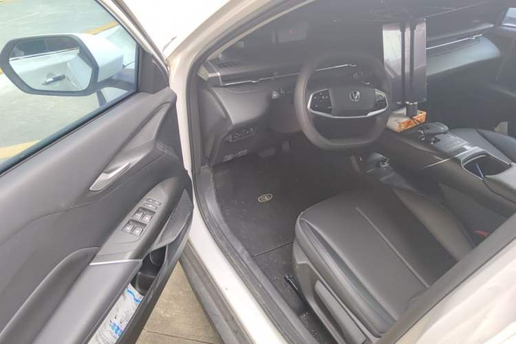 Used CHANGAN Eado DD 2023 Blue Whale NE 1.5T GDI DCT Prestige Model Driver Seat