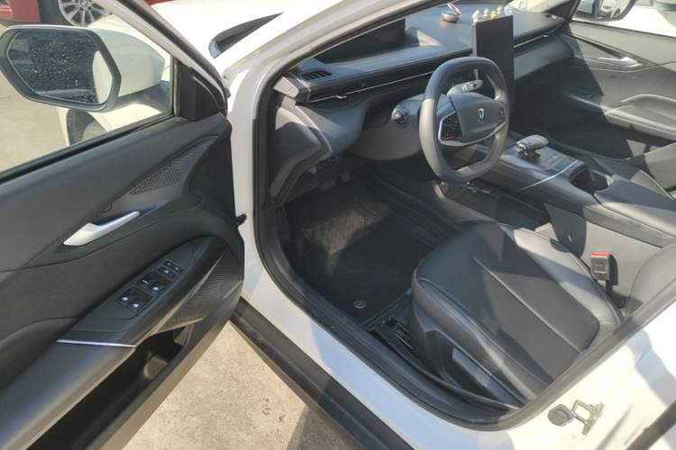 Used CHANGAN Eado DD 2023 Blue Whale NE 1.5T GDI DCT Enjoy Edition Driver Seat