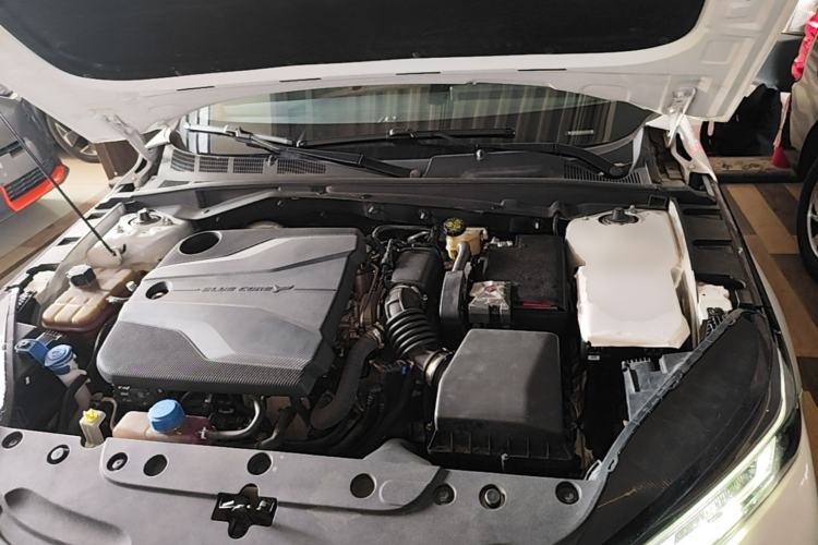 Used CHANGAN Eado DD 2023 Blue Whale NE 1.5T GDI DCT Flagship Model Engine Bay