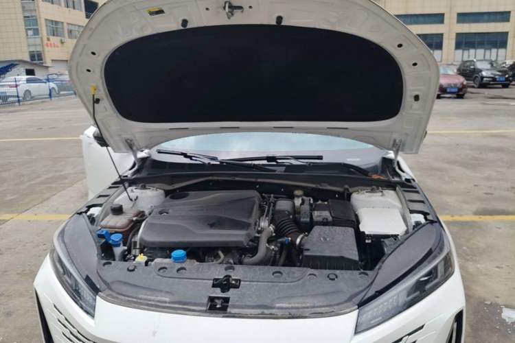Used CHANGAN Eado DD 2023 Blue Whale NE 1.5T GDI DCT Navigation Model Engine Bay