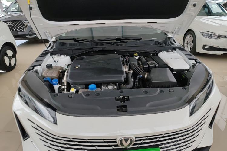 Used CHANGAN Eado DD 2023 Blue Whale NE 1.5T GDI DCT Navigation Model Engine Bay
