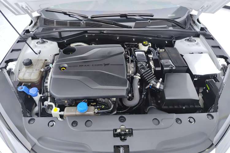 Used CHANGAN Eado DD 2023 Blue Whale NE 1.5T GDI DCT Navigation Model Engine Bay