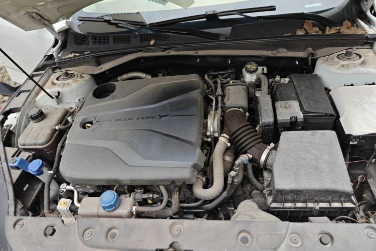 Used CHANGAN Eado DD 2023 Blue Whale NE 1.5T GDI DCT Navigation Model Engine Bay