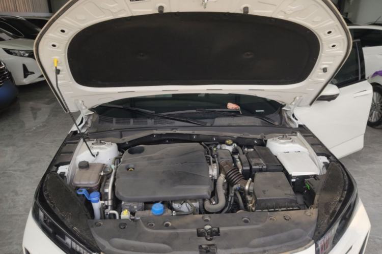 Used CHANGAN Eado DD 2023 Blue Whale NE 1.5T GDI DCT Navigation Model Engine Bay