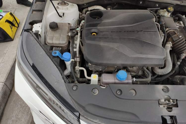 Used CHANGAN Eado DD 2023 Blue Whale NE 1.5T GDI DCT Navigation Model Engine Bay Right