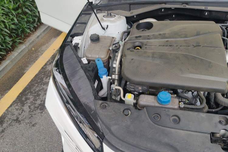 Used CHANGAN Eado DD 2023 Blue Whale NE 1.5T GDI DCT Navigation Model Engine Bay Right