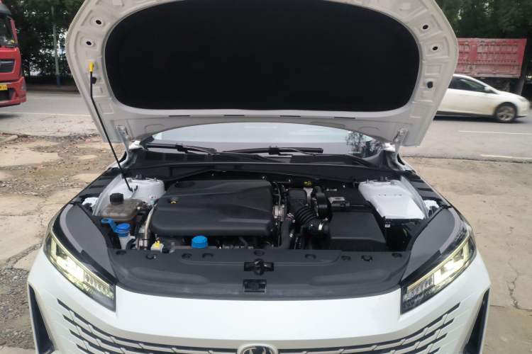 Used CHANGAN Eado DD 2023 Blue Whale NE 1.5T GDI DCT Flagship Model Engine Bay