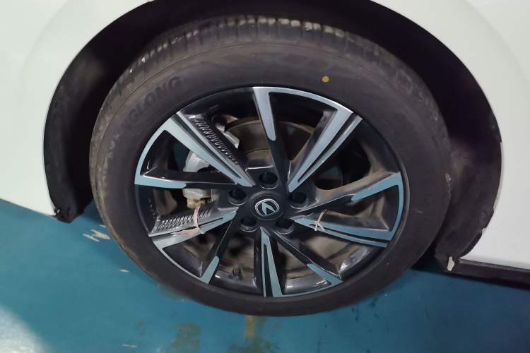 Used CHANGAN Eado DD 2023 Blue Whale NE 1.5T GDI DCT Navigation Model Exterior 4
