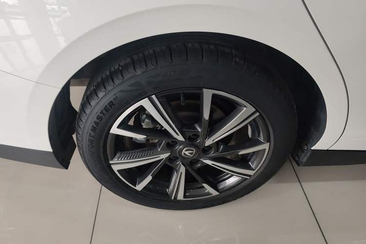 Used CHANGAN Eado DD 2023 Blue Whale NE 1.5T GDI DCT Navigation Model Exterior 5
