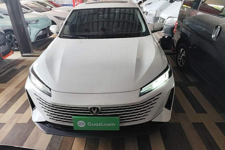 Used CHANGAN Eado DD 2023 Blue Whale NE 1.5T GDI DCT Flagship Model Front