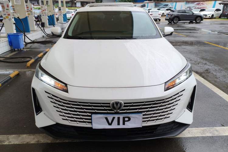 Used CHANGAN Eado DD 2023 Blue Whale NE 1.5T GDI DCT Luxury Edition Front