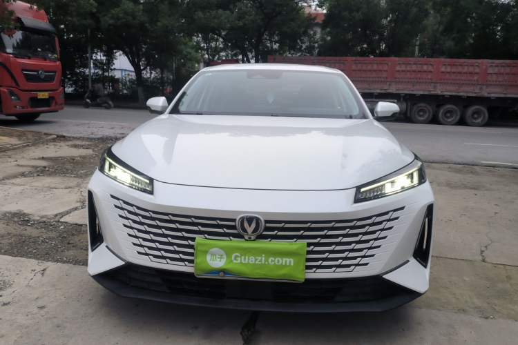 Used CHANGAN Eado DD 2023 Blue Whale NE 1.5T GDI DCT Flagship Model Front