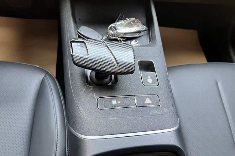 Used CHANGAN Eado DD 2023 Blue Whale NE 1.5T GDI DCT Luxury Edition Gear Lever