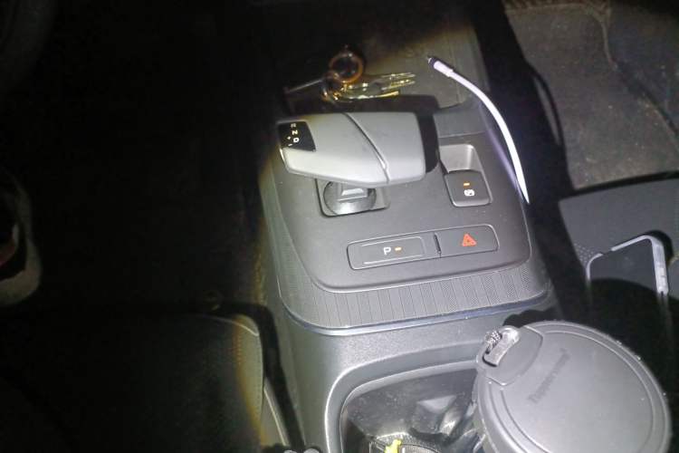 Used CHANGAN Eado DD 2023 Blue Whale NE 1.5T GDI DCT Luxury Edition Gear Lever