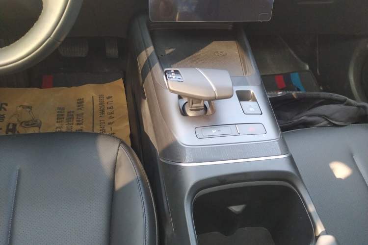 Used CHANGAN Eado DD 2023 Blue Whale NE 1.5T GDI DCT Luxury Edition Gear Lever