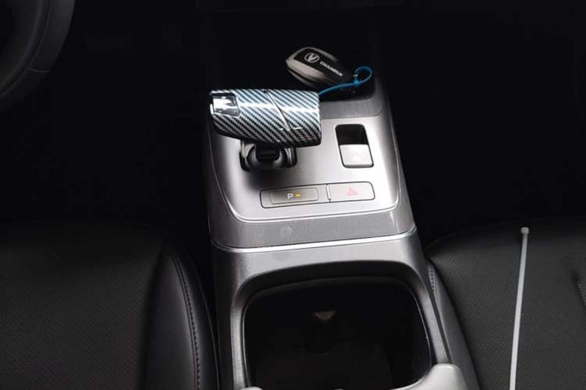 Used CHANGAN Eado DD 2023 Blue Whale NE 1.5T GDI DCT Luxury Edition Gear Lever