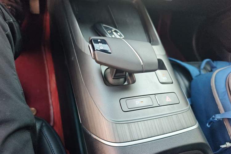 Used CHANGAN Eado DD 2023 Blue Whale NE 1.5T GDI DCT Flagship Model Gear Lever