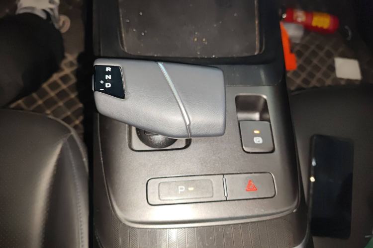 Used CHANGAN Eado DD 2023 Blue Whale NE 1.5T GDI DCT Luxury Edition Gear Lever