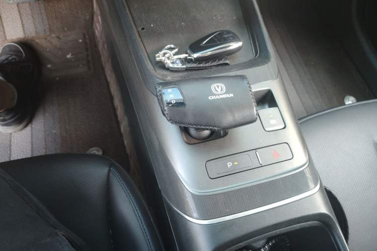 Used CHANGAN Eado DD 2023 Blue Whale NE 1.5T GDI DCT Prestige Model Gear Lever