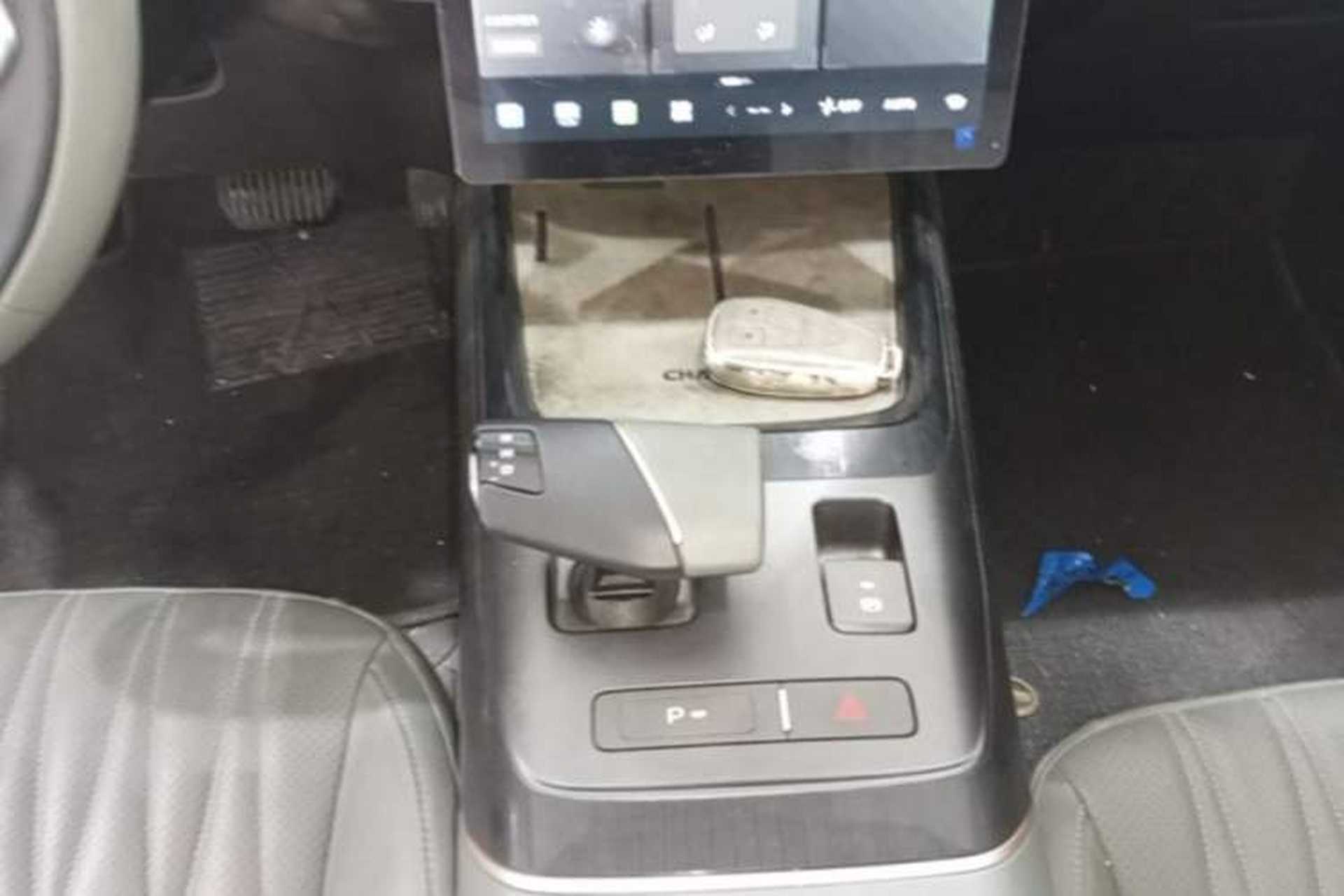 Used CHANGAN Eado DD 2023 Blue Whale NE 1.5T GDI DCT Navigation Model Gear Lever