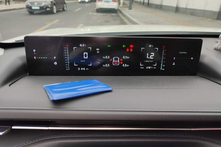 Used CHANGAN Eado DD 2023 Blue Whale NE 1.5T GDI DCT Navigation Model Instrument Cluster