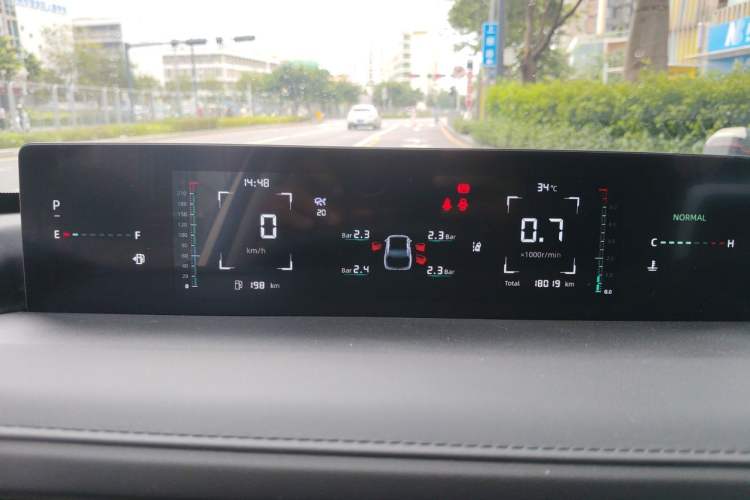Used CHANGAN Eado DD 2023 Blue Whale NE 1.5T GDI DCT Navigation Model Instrument Cluster
