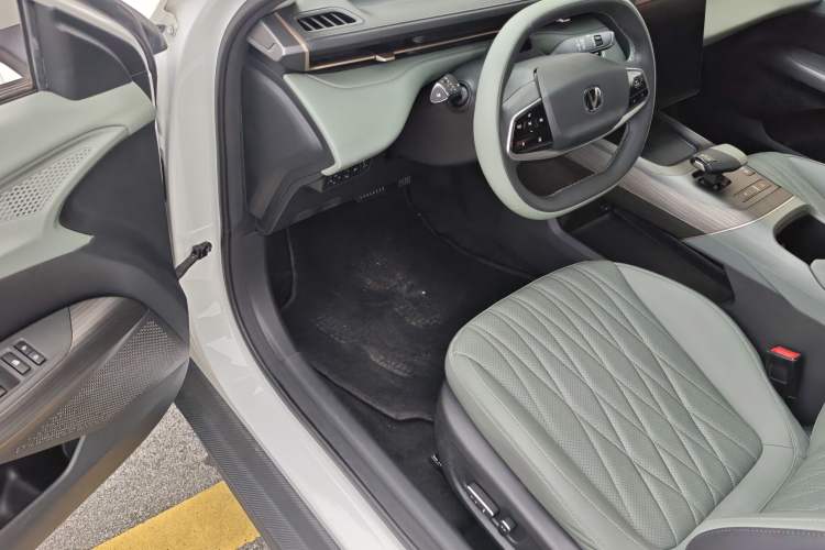 Used CHANGAN Eado DD 2023 Blue Whale NE 1.5T GDI DCT Flagship Model Interior 10