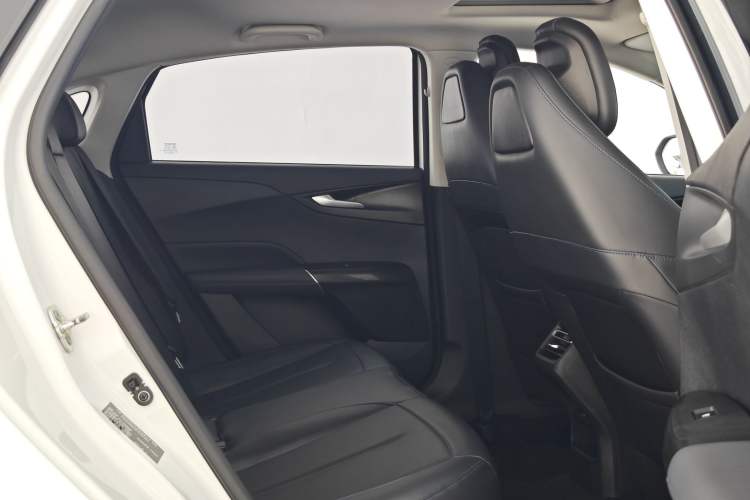 Used CHANGAN Eado DD 2023 Blue Whale NE 1.5T GDI DCT Luxury Edition Interior 4